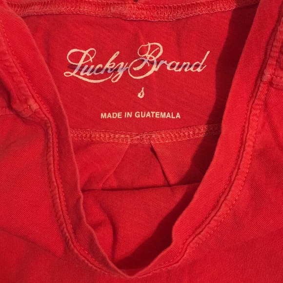 Red t-shirt - Picture 3 of 3